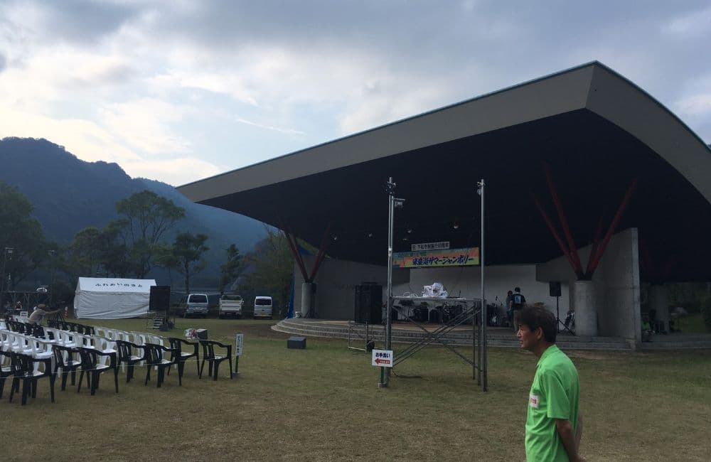 森繁哲也（もりしげてつや）